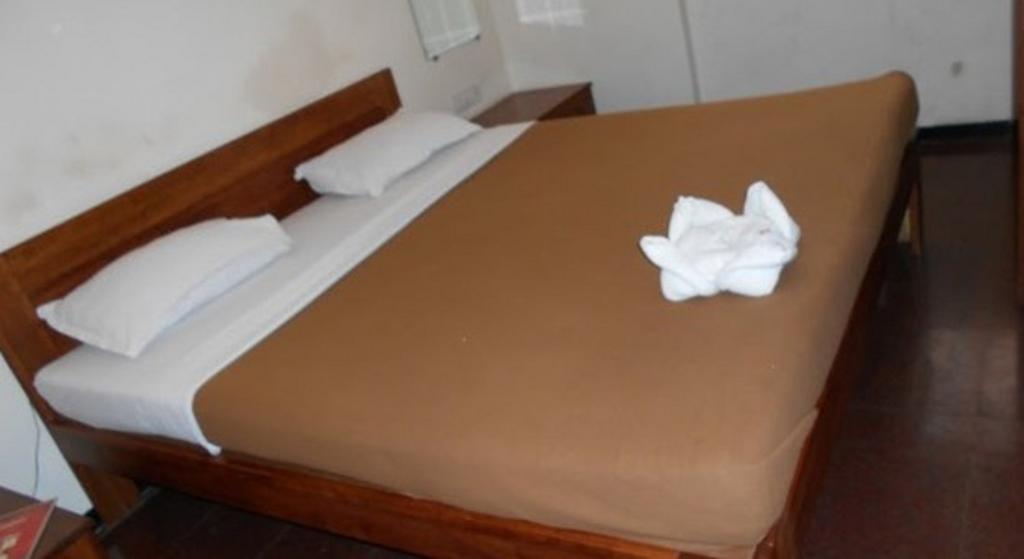 Hotel Q Deck Mumbai Dış mekan fotoğraf