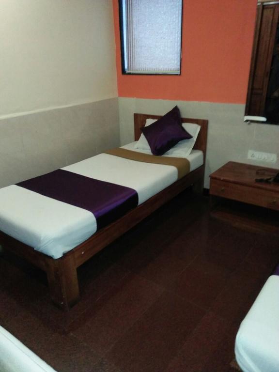Hotel Q Deck Mumbai Dış mekan fotoğraf