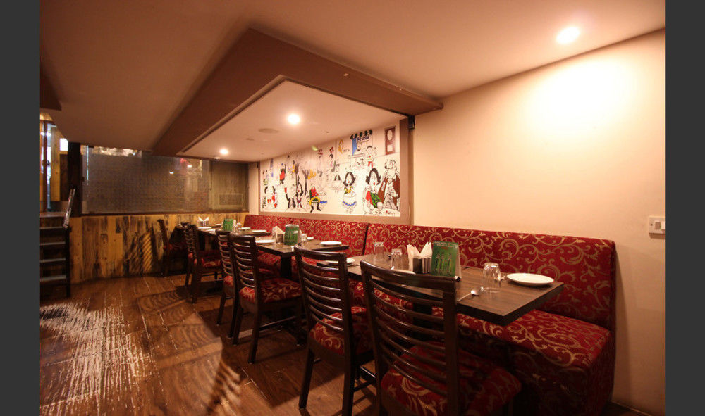 Hotel Q Deck Mumbai Dış mekan fotoğraf