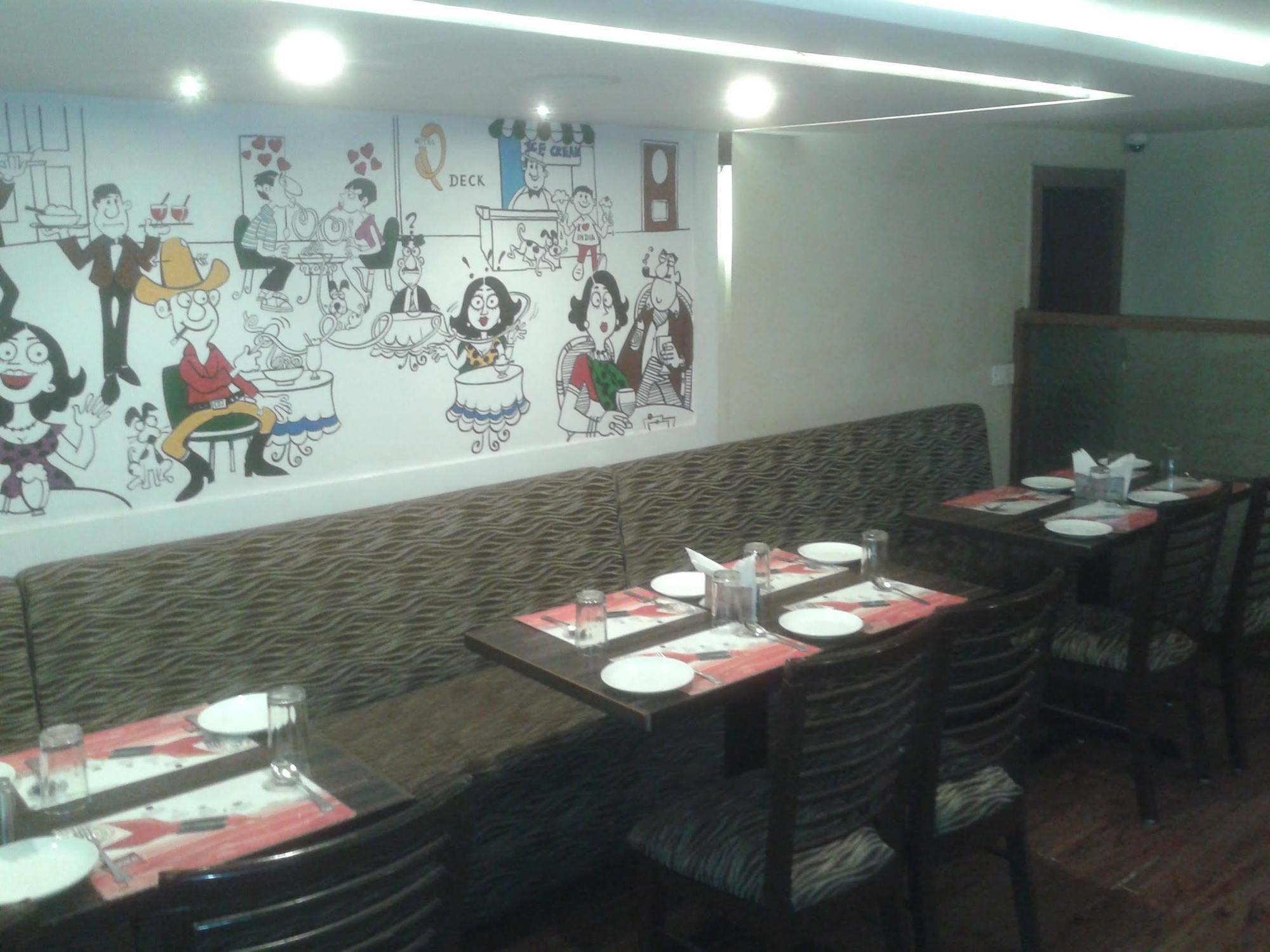 Hotel Q Deck Mumbai Dış mekan fotoğraf
